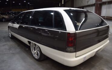 Chevrolet-Caprice-Break-1991-White-Gray-69839-2