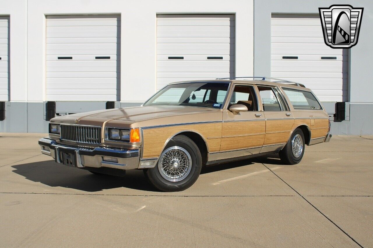 Chevrolet-Caprice-Cabriolet-1986-Tan-Tan-45538-3