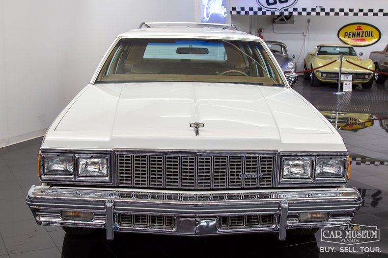 Chevrolet-Caprice-Classic-1979-White-Tan-Leather-9371-23