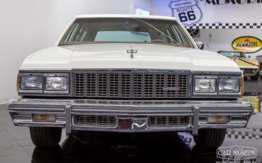 Chevrolet-Caprice-Classic-1979-White-Tan-Leather-9371-3