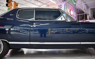 Chevrolet-Caprice-Coupe-1967-Blue-Blue-93500-8