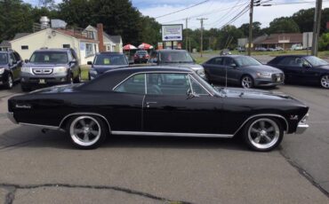 Chevrolet-Chevelle-1966-Black-Black-22586-3