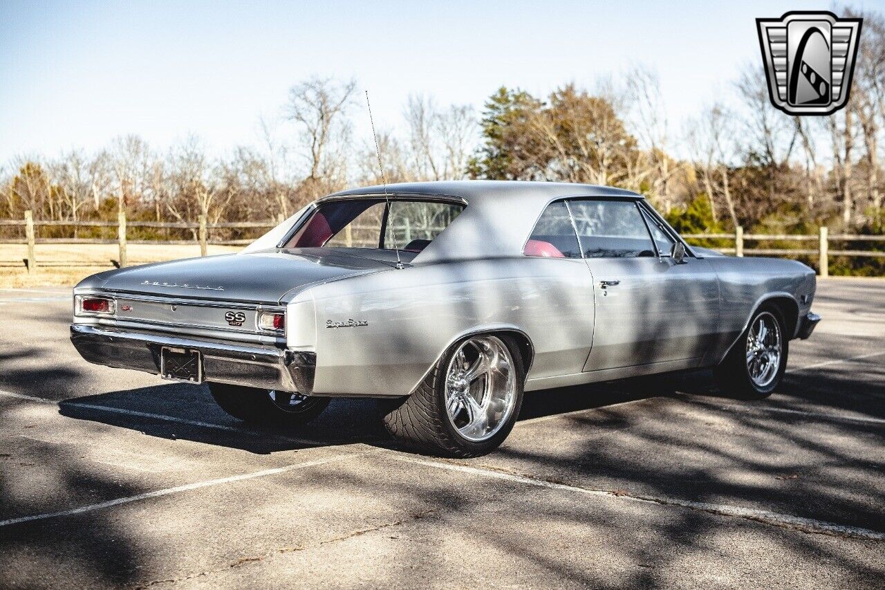 Chevrolet-Chevelle-1966-Gray-Red-5000-6