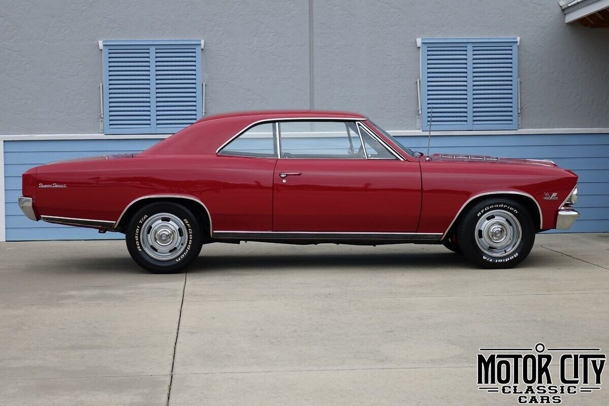 Chevrolet-Chevelle-1966-Red-Black-0-1