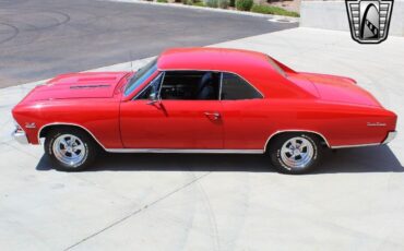 Chevrolet-Chevelle-1966-Red-Black-3681-7