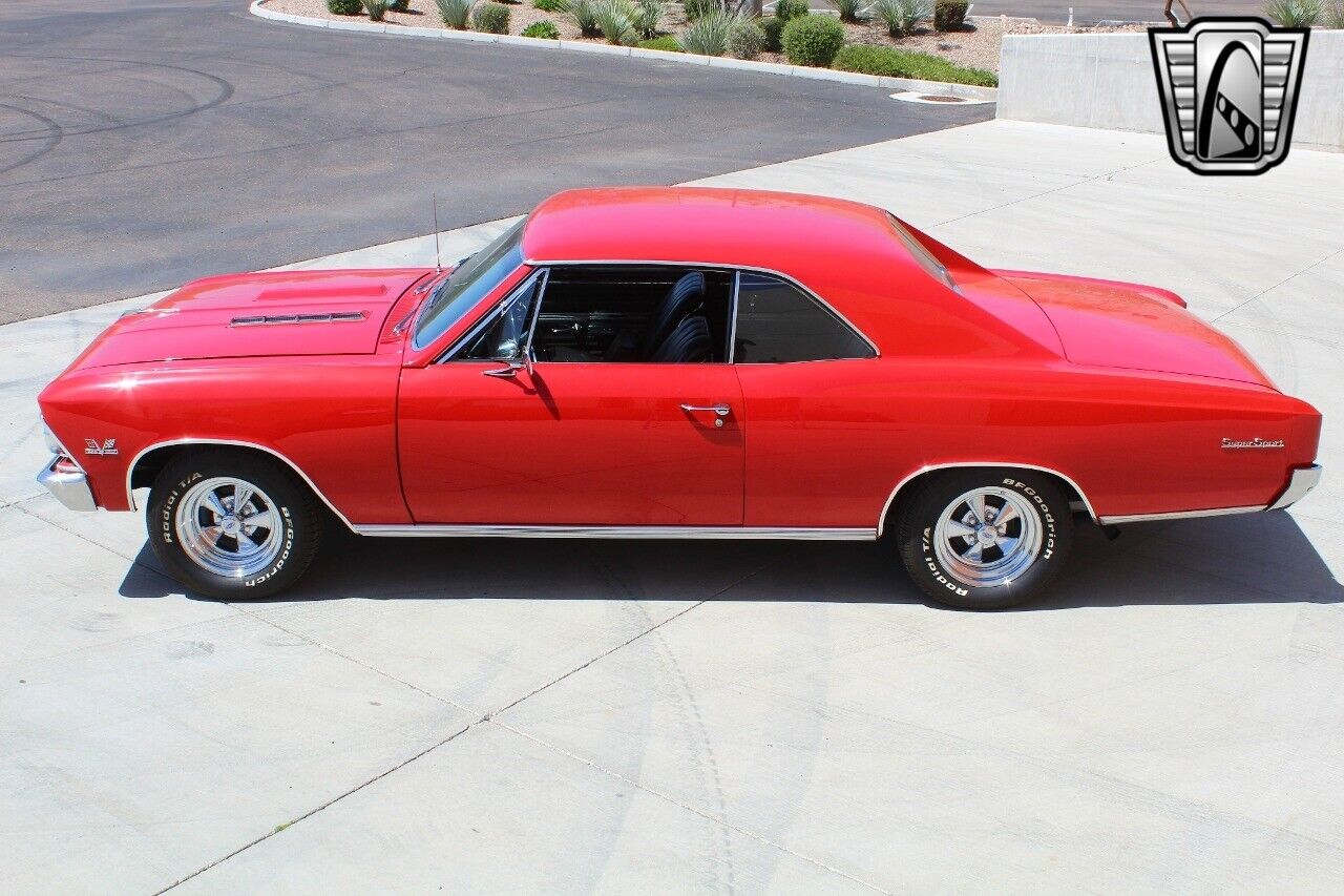 Chevrolet-Chevelle-1966-Red-Black-3681-7