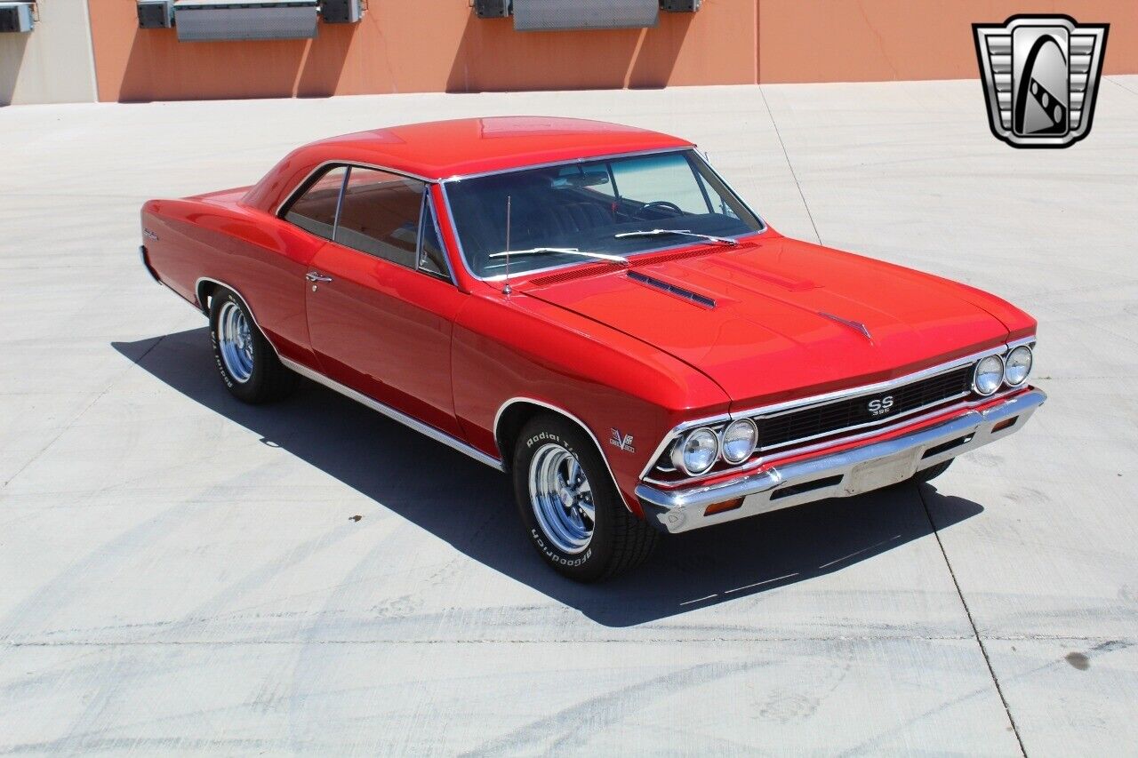 Chevrolet-Chevelle-1966-Red-Black-3681-9