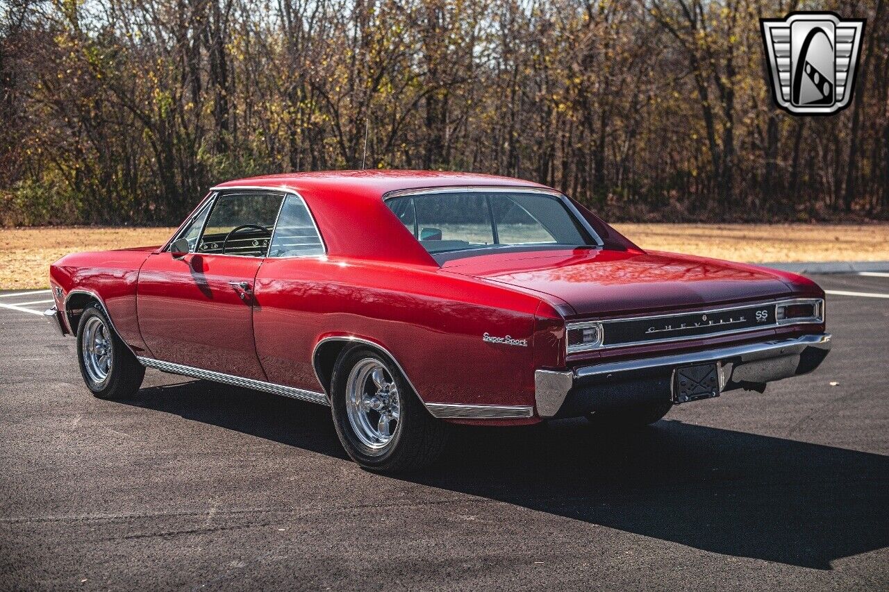 Chevrolet-Chevelle-1966-Red-White-84874-4