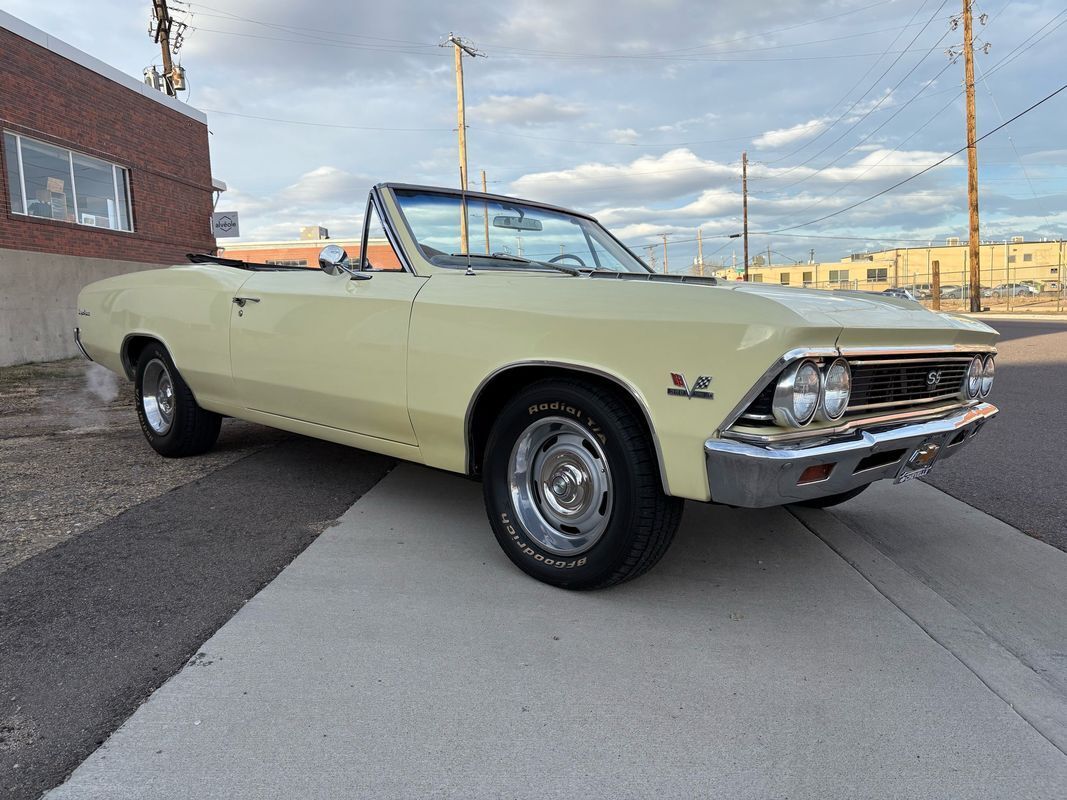 Chevrolet-Chevelle-1966-Yellow-Black-4875-14