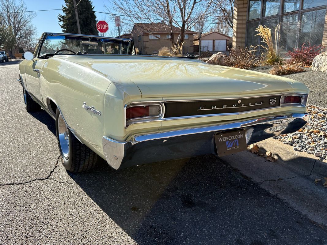 Chevrolet-Chevelle-1966-Yellow-Black-4875-3