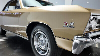 Chevrolet-Chevelle-1967-Gold-Gold-10760-18