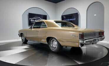 Chevrolet-Chevelle-1967-Gold-Gold-10760-3