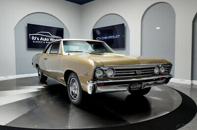 Chevrolet-Chevelle-1967-Gold-Gold-10760-5