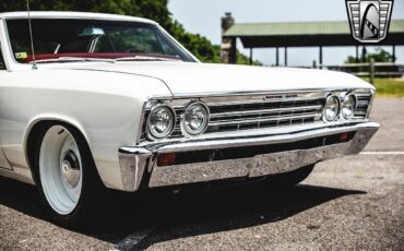 Chevrolet-Chevelle-1967-White-Red-2247-10