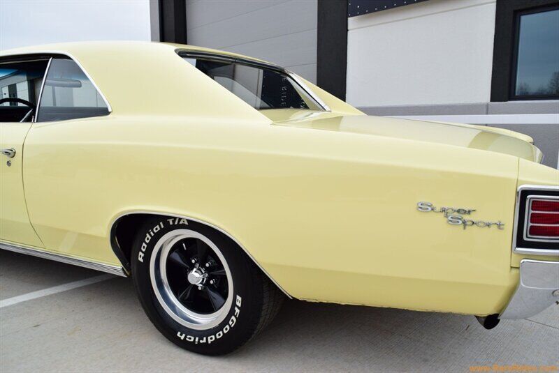 Chevrolet-Chevelle-1967-Yellow-Black-5354-9