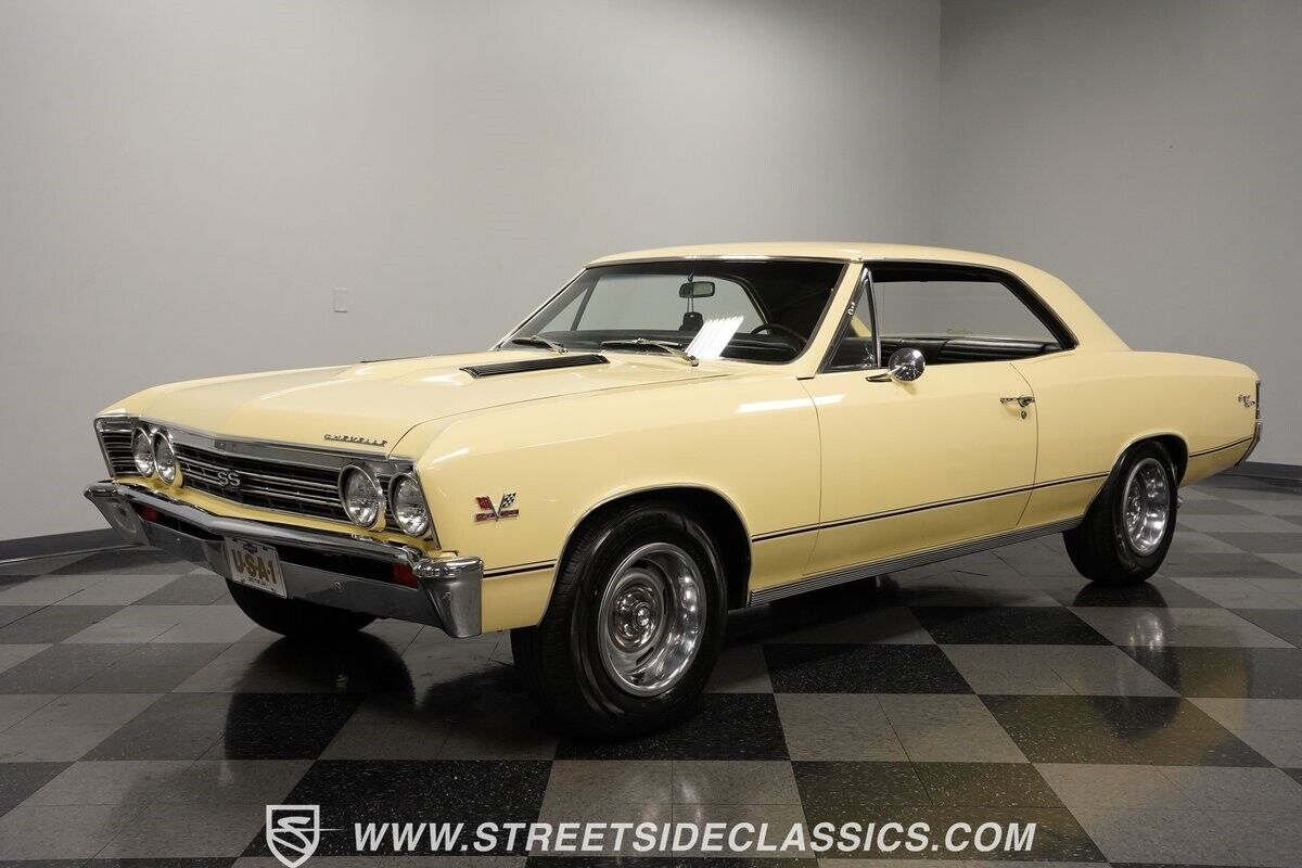 Chevrolet-Chevelle-1967-Yellow-Black-76882-5