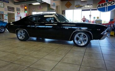 Chevrolet-Chevelle-1969-Black-Black-86346-9