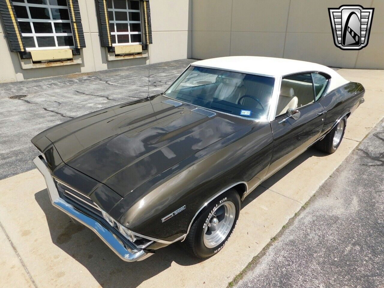 Chevrolet-Chevelle-1969-Brown-White-12339-3