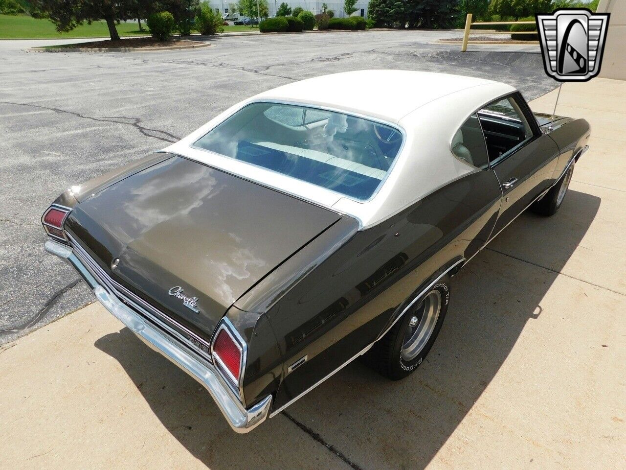 Chevrolet-Chevelle-1969-Brown-White-12339-4