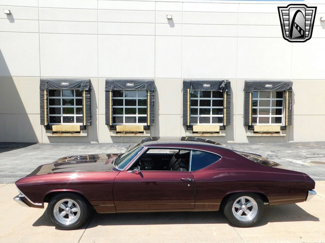 Chevrolet-Chevelle-1969-Burgundy-Black-152955-2