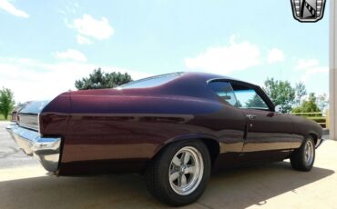 Chevrolet-Chevelle-1969-Burgundy-Black-152955-5