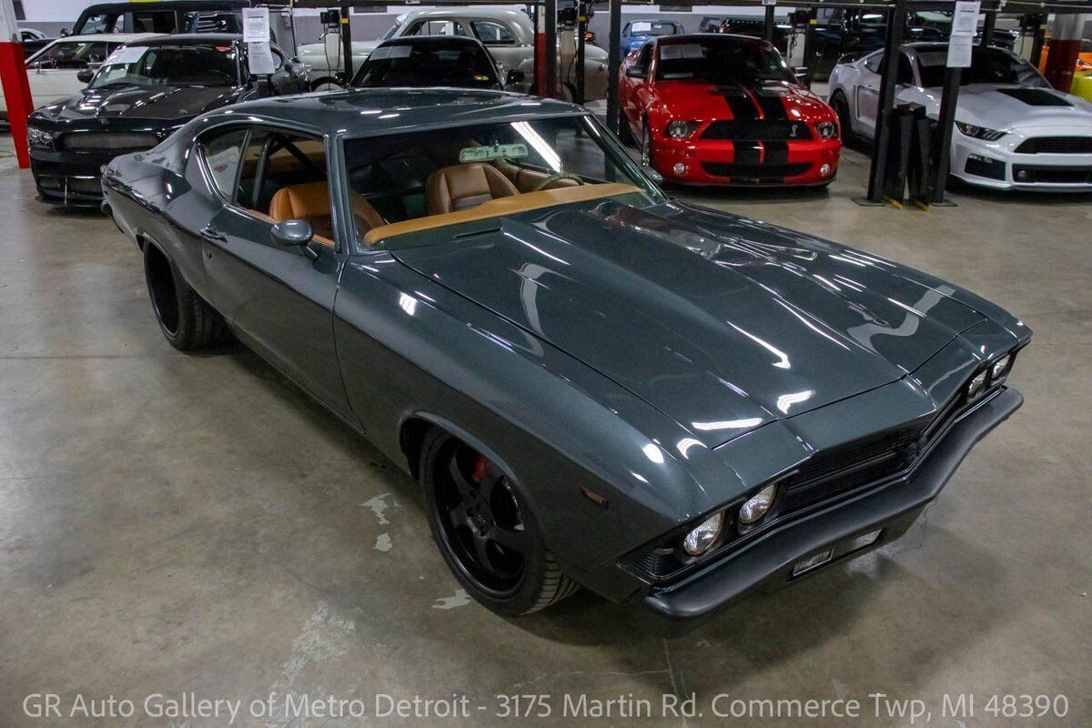 Chevrolet-Chevelle-1969-Gray-Orange-0-7