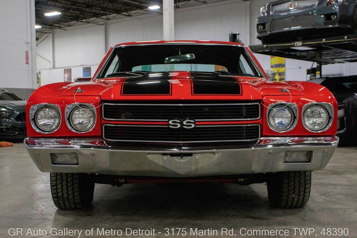 Chevrolet-Chevelle-1970-Red-Black-4527-11