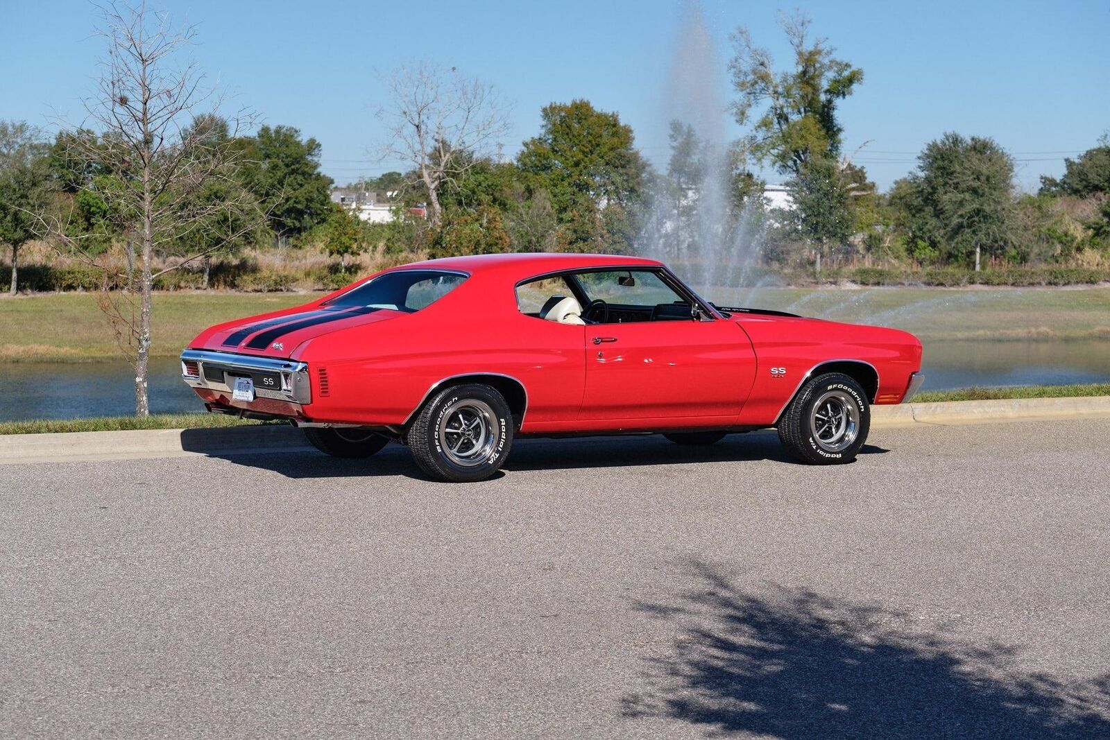 Chevrolet-Chevelle-1970-Red-White-81339-35