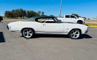 Chevrolet-Chevelle-1971-White-Green-0-1