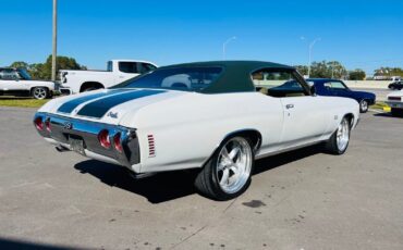 Chevrolet-Chevelle-1971-White-Green-0-2