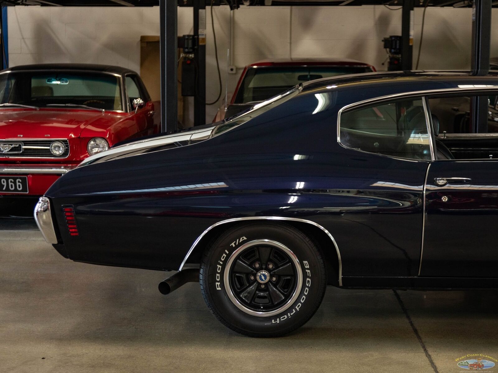 Chevrolet-Chevelle-1972-Blue-Black-354-3