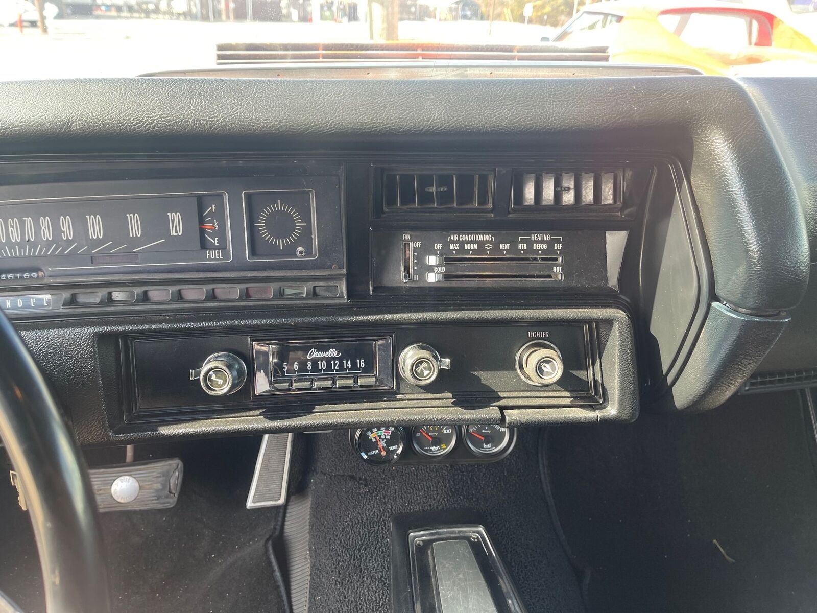 Chevrolet-Chevelle-1972-Orange-Black-79101-36