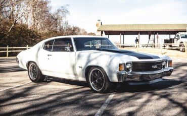 Chevrolet-Chevelle-1972-White-Black-1568-11