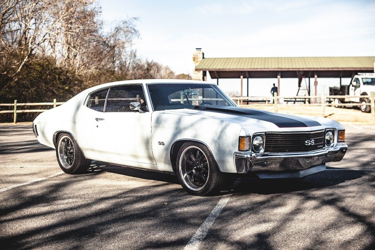 Chevrolet-Chevelle-1972-White-Black-1568-11