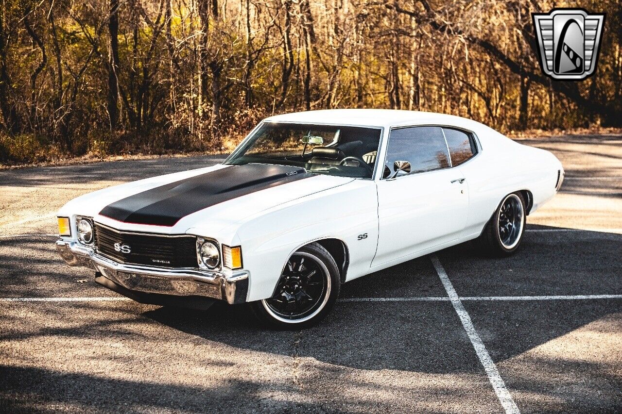 Chevrolet-Chevelle-1972-White-Black-1568-2