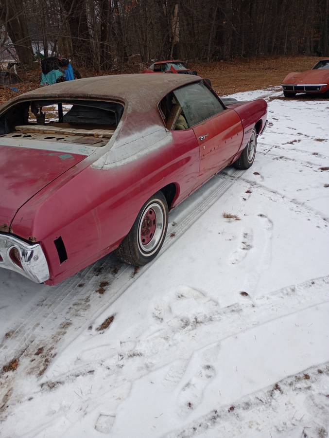 Chevrolet-Chevelle-1972-red-1609338-2