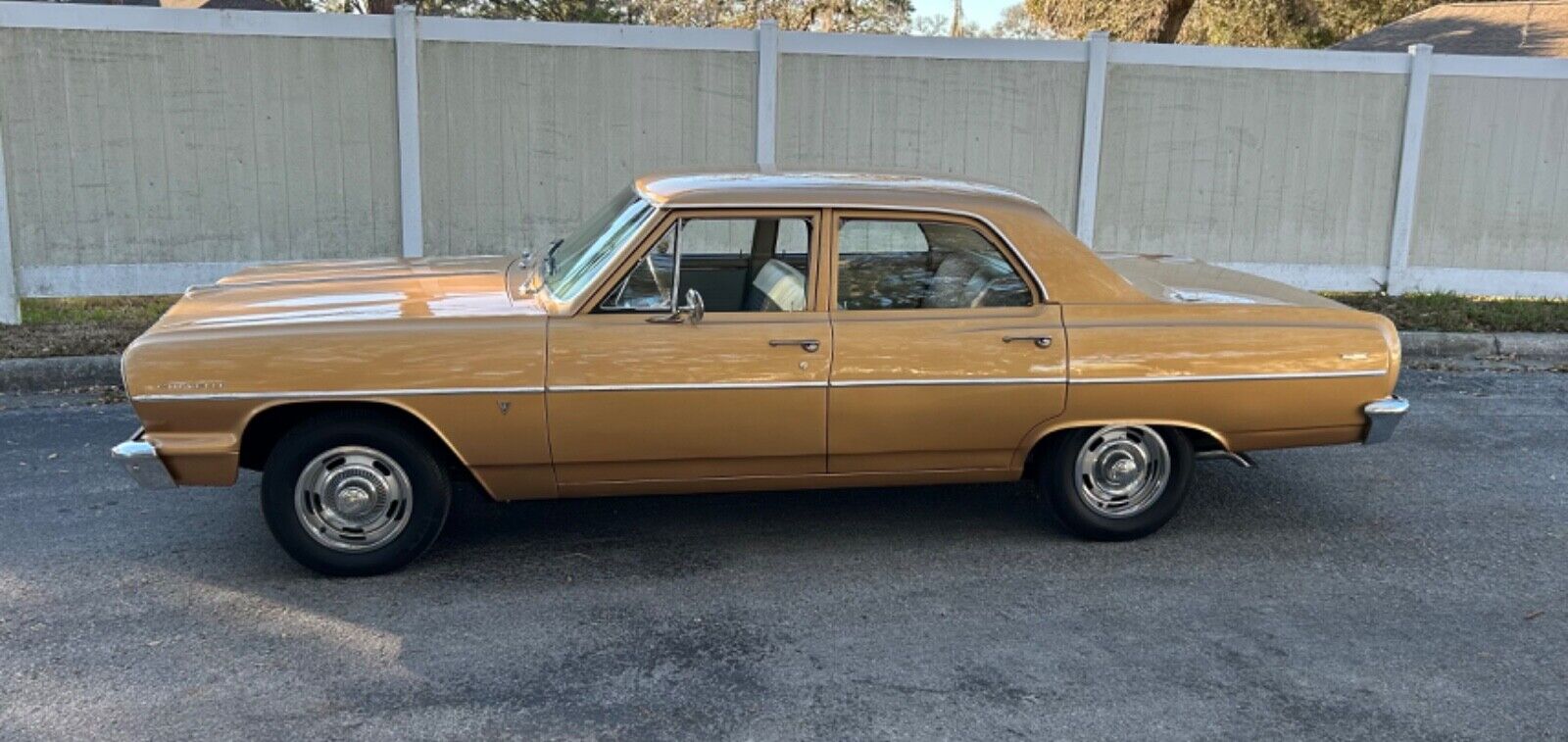 Chevrolet-Chevelle-Berline-1964-Gold-Tan-988-17