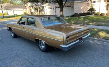 Chevrolet-Chevelle-Berline-1964-Gold-Tan-988-27