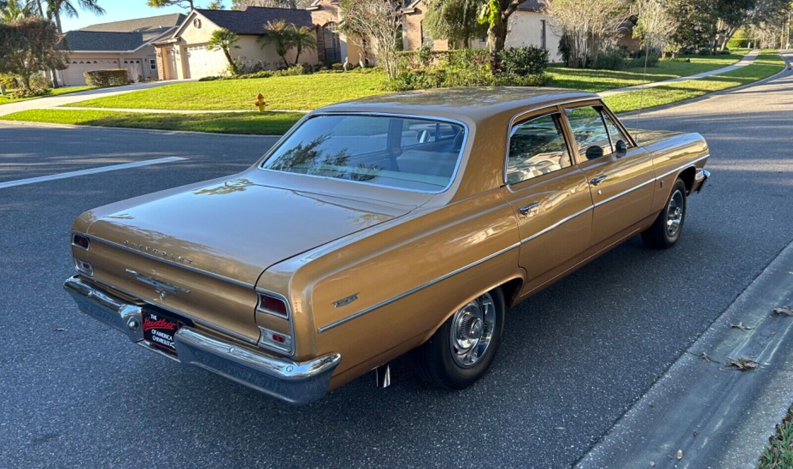 Chevrolet-Chevelle-Berline-1964-Gold-Tan-988-28