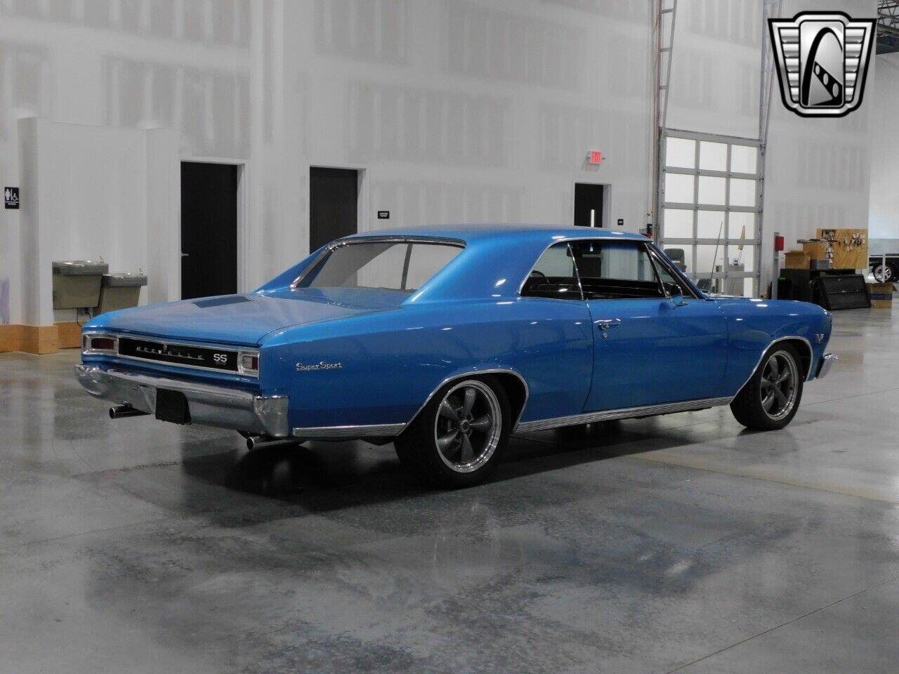 Chevrolet-Chevelle-Berline-1966-Blue-Black-40232-4