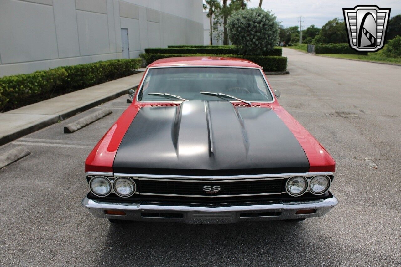 Chevrolet-Chevelle-Berline-1966-Red-Black-70882-2