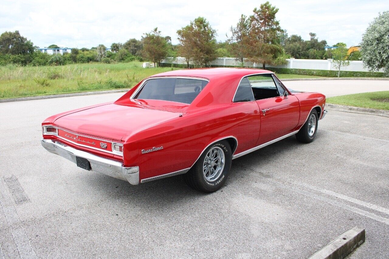 Chevrolet-Chevelle-Berline-1966-Red-Black-70882-7