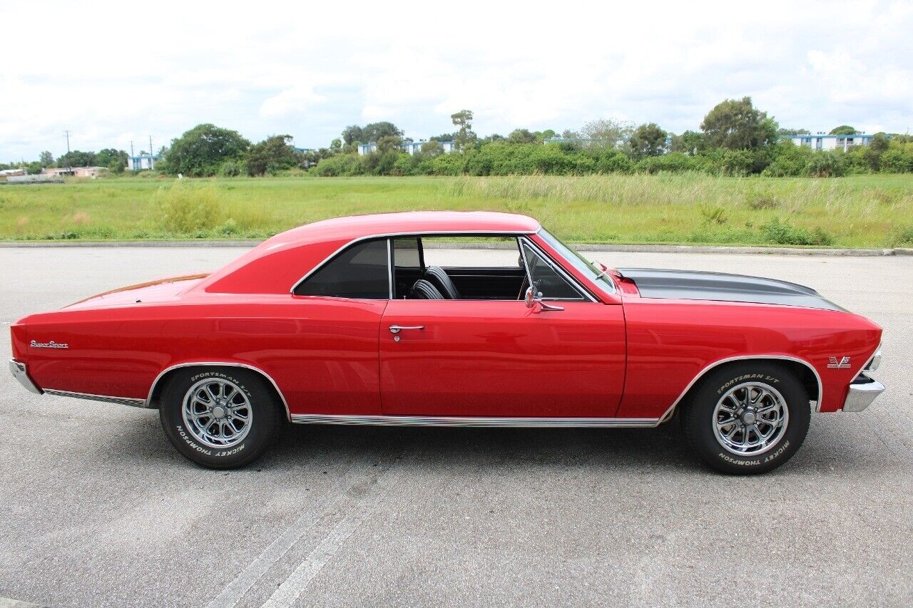 Chevrolet-Chevelle-Berline-1966-Red-Black-70882-8