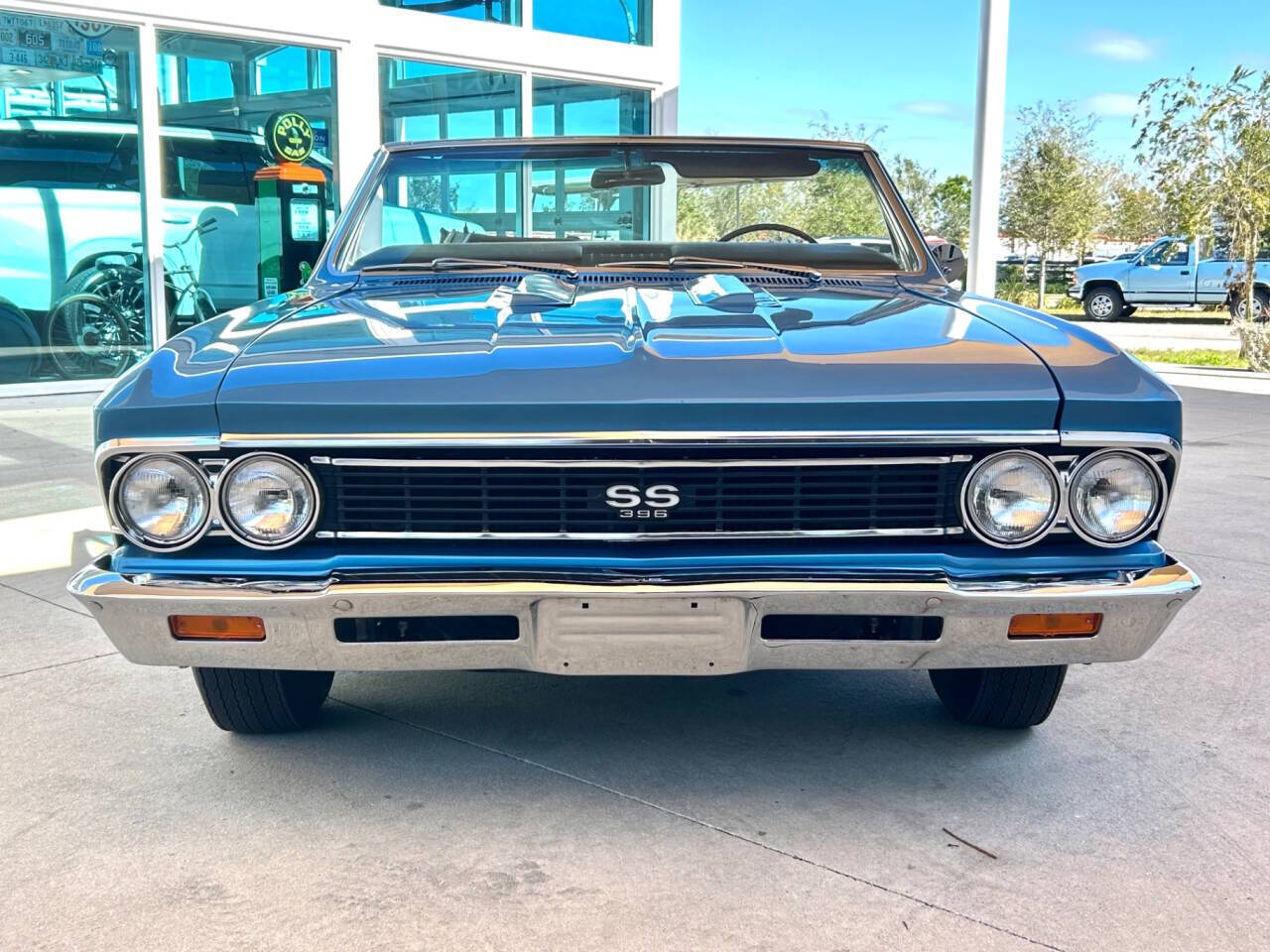 Chevrolet-Chevelle-Break-1966-Blue-White-159740-1