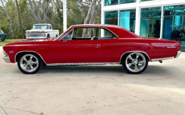 Chevrolet-Chevelle-Break-1966-Red-Black-30405-10