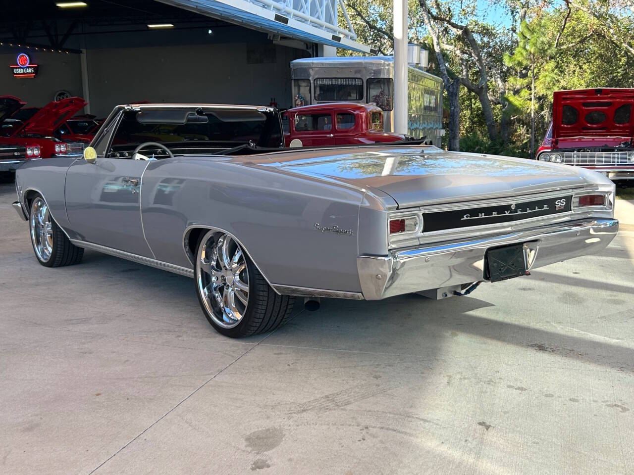 Chevrolet-Chevelle-Break-1966-Silver-Black-14400-9