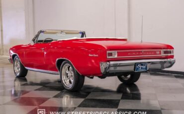 Chevrolet-Chevelle-Cabriolet-1966-Red-White-59449-8