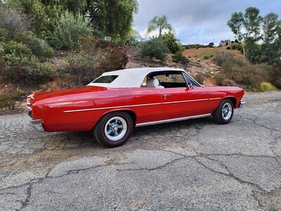 Chevrolet-Chevelle-Cabriolet-1966-Red-White-64678-9