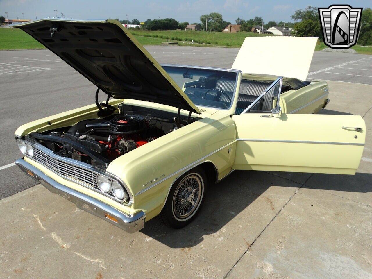 Chevrolet-Chevelle-Coupe-1964-Yellow-Black-28405-11