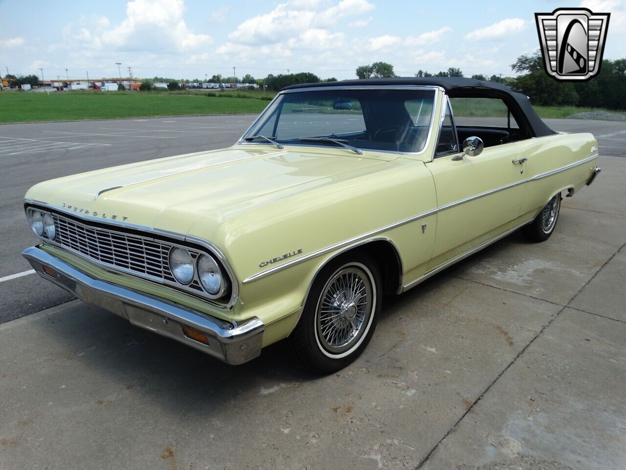 Chevrolet-Chevelle-Coupe-1964-Yellow-Black-28405-3